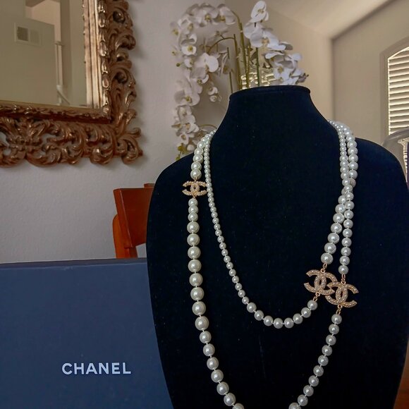 CHANEL NECKLACE PEARLS | 100TH ANNIVERSARY CHANEL - Picture 2 of 10